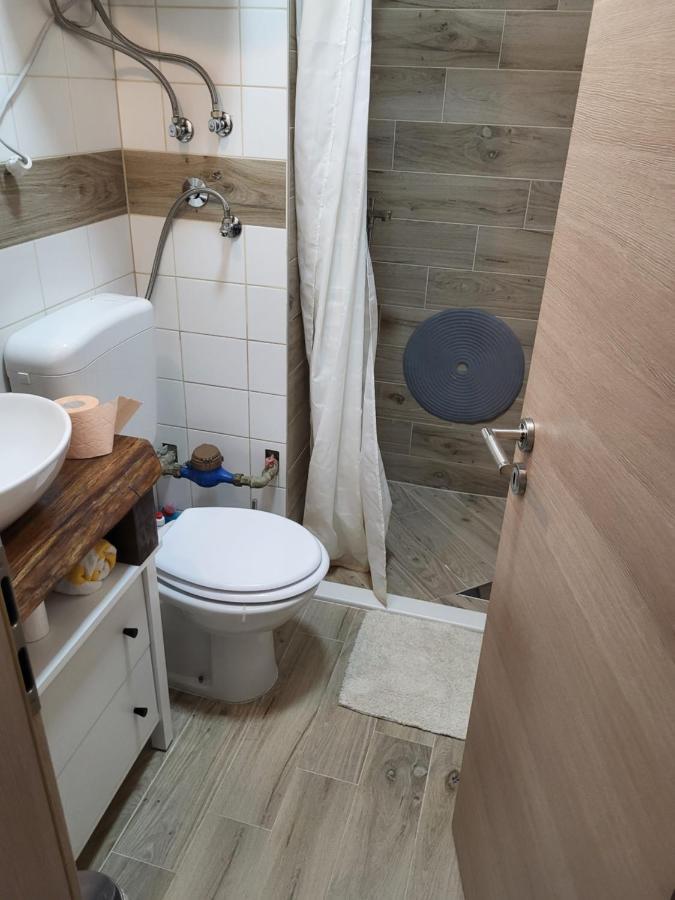 Studio Apartman Tamai Kutina Exteriör bild